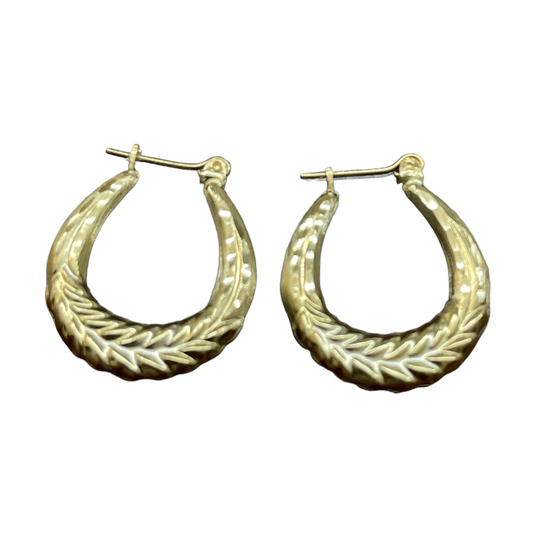 10K Gold Earrings/Stud