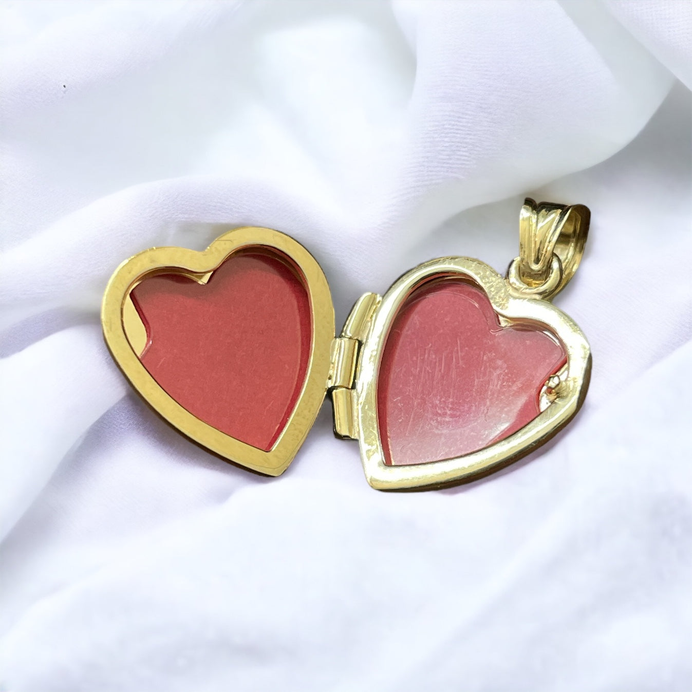 10K Yellow Gold Heart Locket