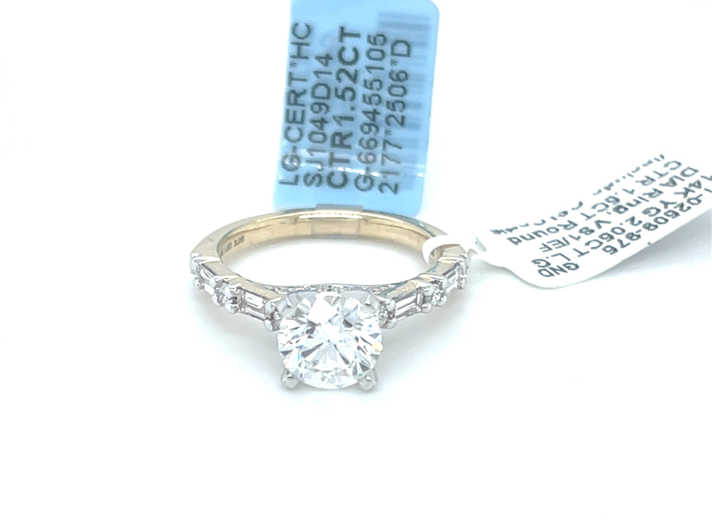 Lab Grown Diamond Engagement Ring